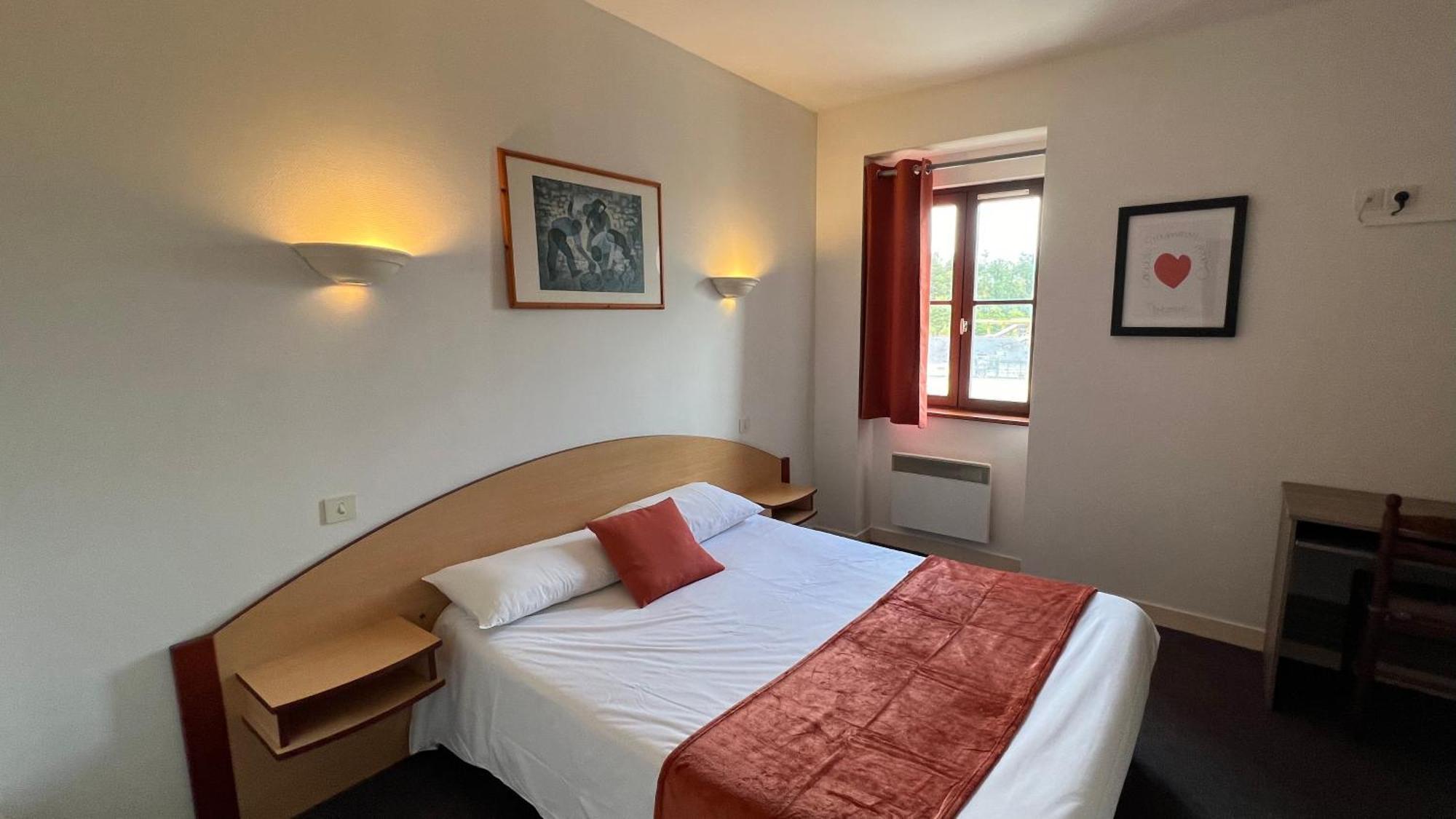 Hotel Tgv Quimper Esterno foto
